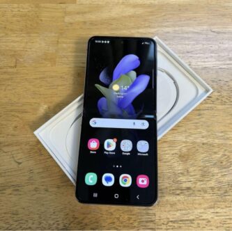 Android Galaxy Flip 4 | 256GB | SIM-Unlocked
