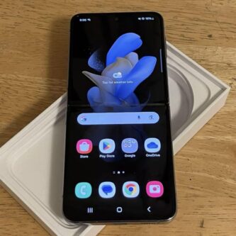 Android Galaxy Flip 4 | 256GB | SIM-Unlocked