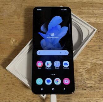 Android Galaxy Flip 4 | 256GB | SIM-Unlocked