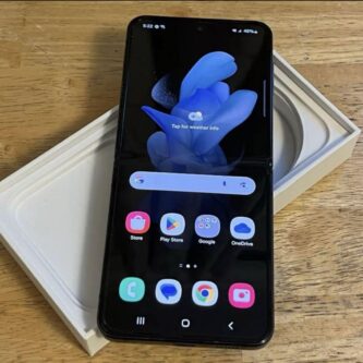 Android Galaxy Flip 4 | 128GB | SIM-Unlocked