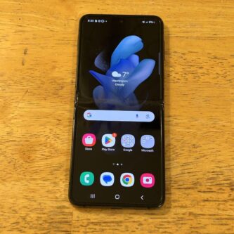 Samsung Android Galaxy Flip 4 | 128gb | SIM-Unlocked